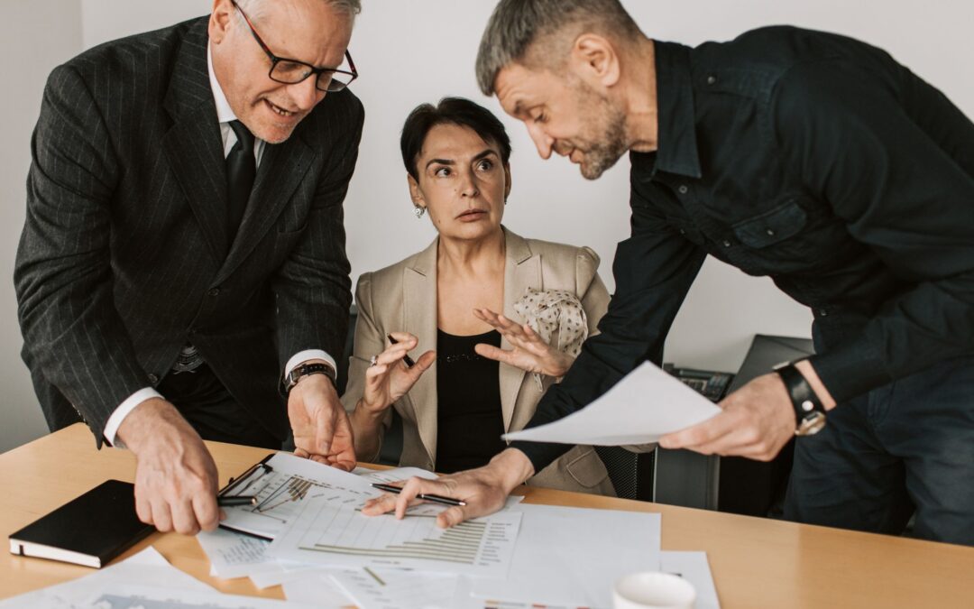 Decision Making Under Pressure: How Strong Leaders Stay Clear and Focused in High Stakes Moments